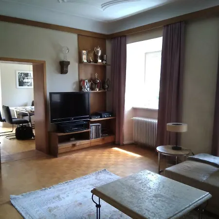 Villa Pool, Pokale, Sauna, Billard, Kirche U. Viel *