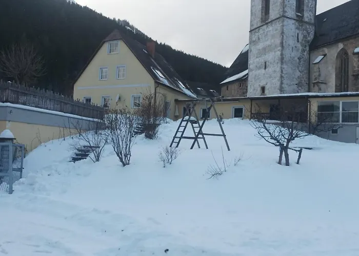 Pool, Pokale, Sauna, Billard, Kirche U. Viel Holiday home